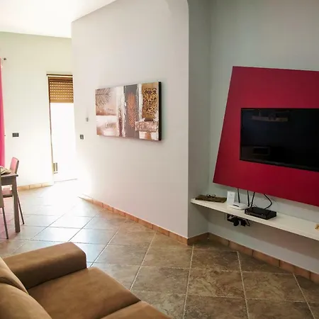 Sicilia Vacanze Apartment *